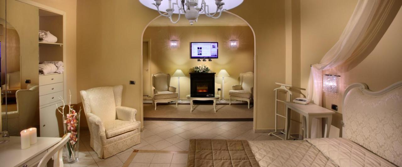 מונטה קטיני טרמה Hotel Manzoni Wellness&Spa מראה חיצוני תמונה
